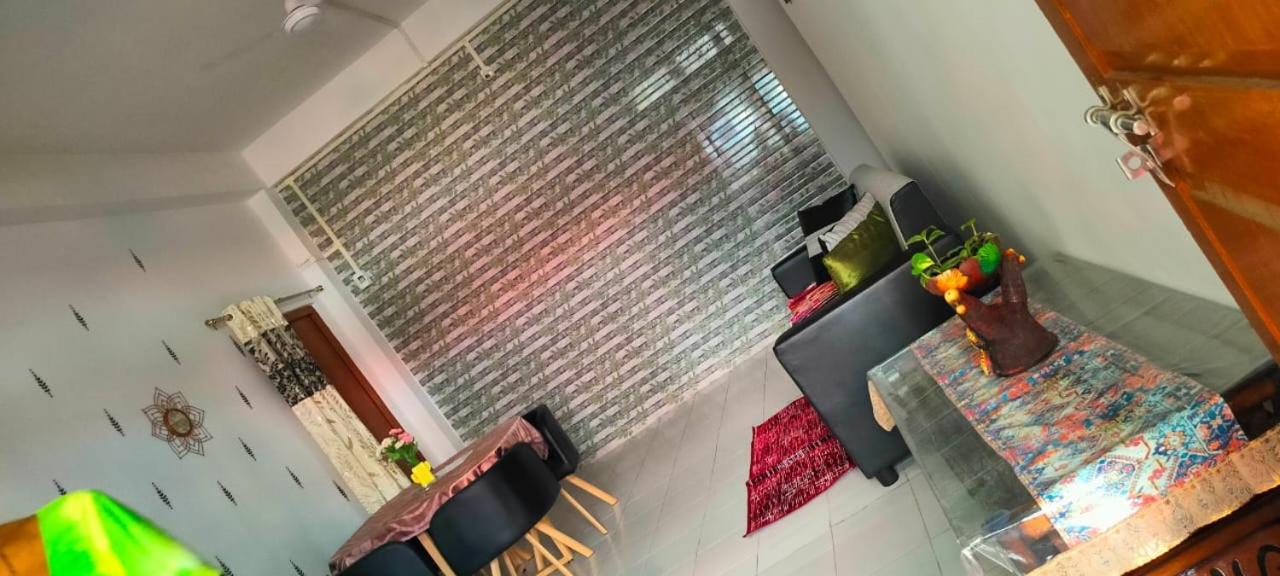 Primrose Homestay Guwahati Esterno foto